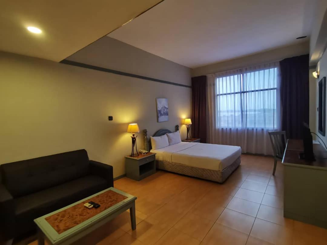 Grace Hotel Lahad Datu Kültér fotó